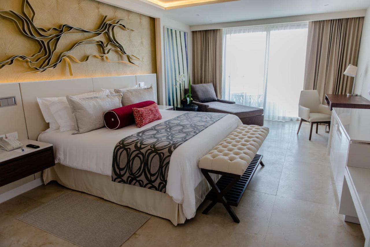 Royalton Riviera Cancun, An Autograph Collection All-Inclusive Resort & Casino photo