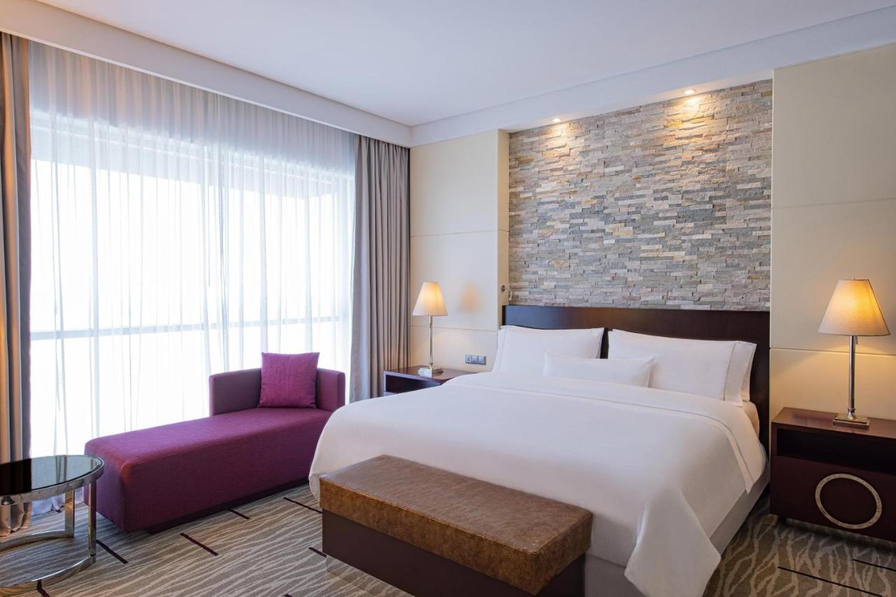 The Westin City Centre Bahrain photo