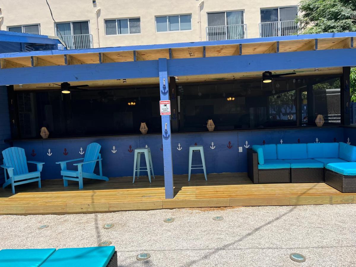 Blue Little Havana — photo 24