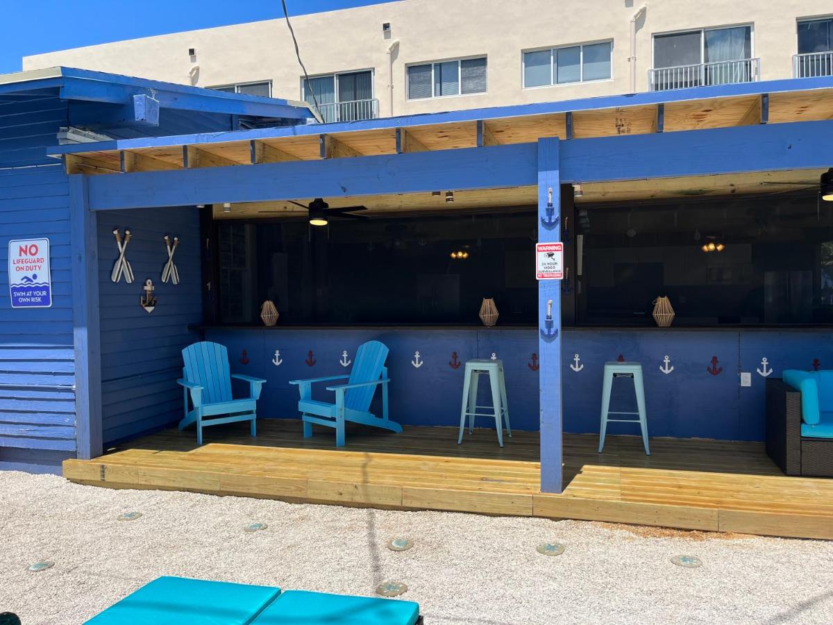 Blue Little Havana — photo 21