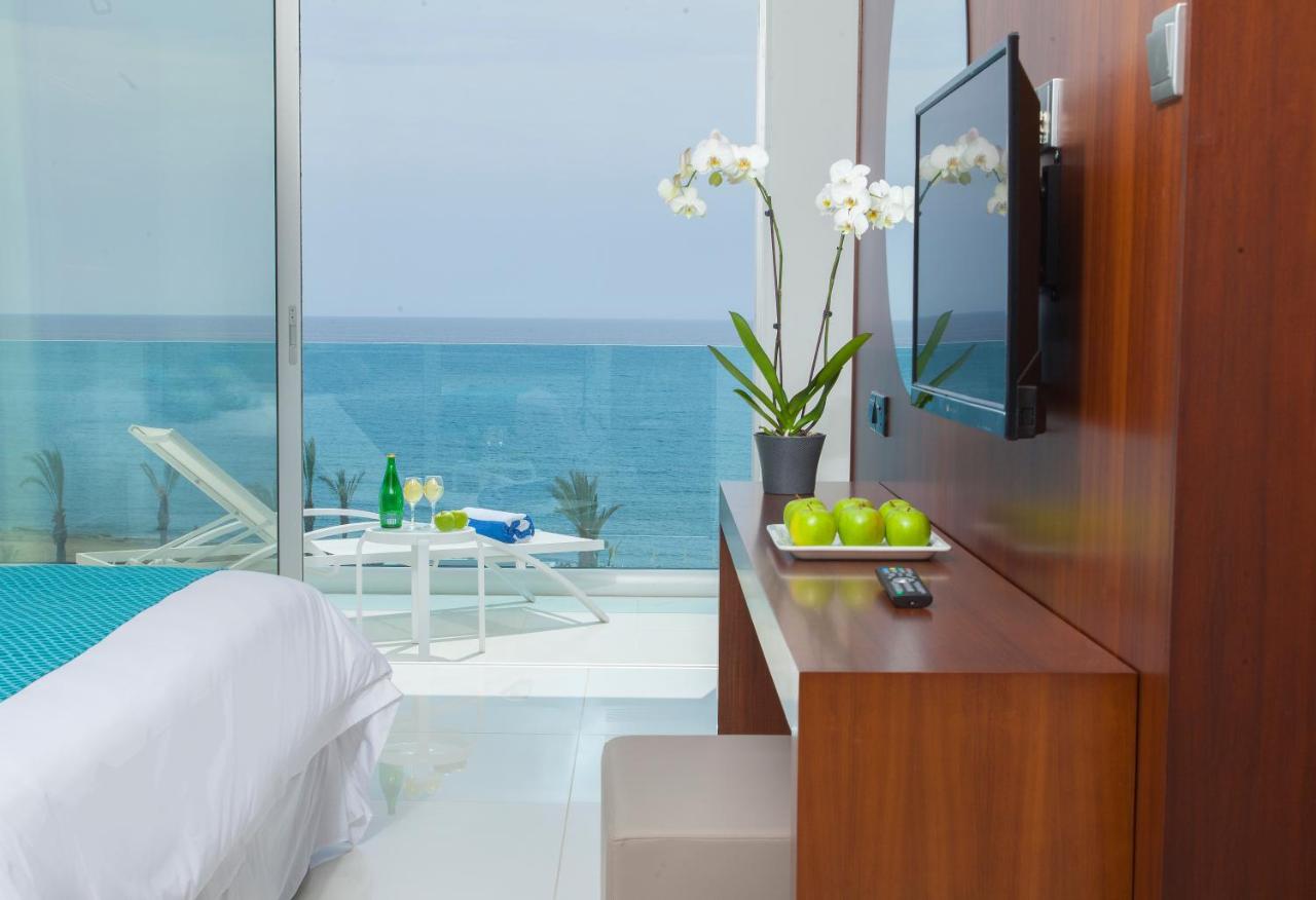 King Evelthon Beach Hotel & Resort photo