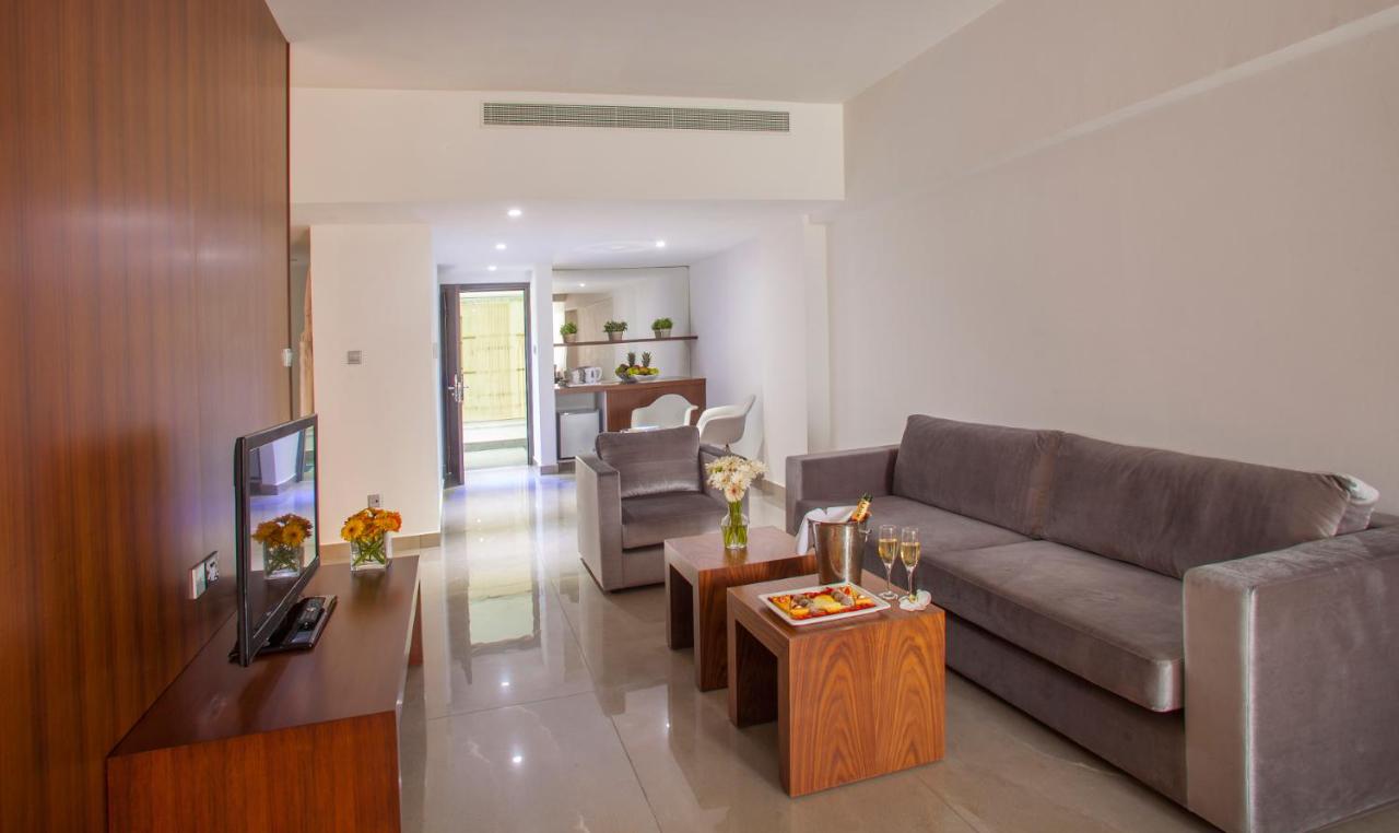 King Evelthon Beach Hotel & Resort photo