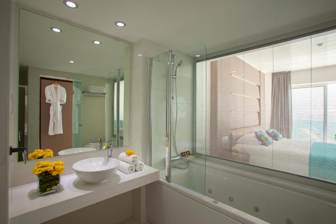 King Evelthon Beach Hotel & Resort photo