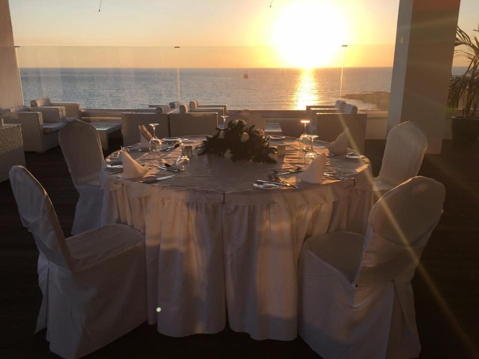 King Evelthon Beach Hotel & Resort photo