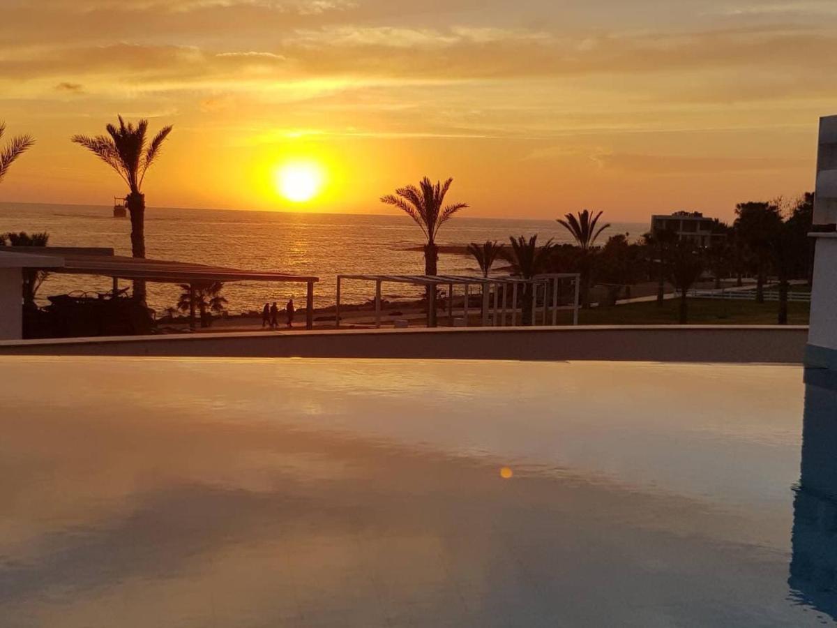 King Evelthon Beach Hotel & Resort photo