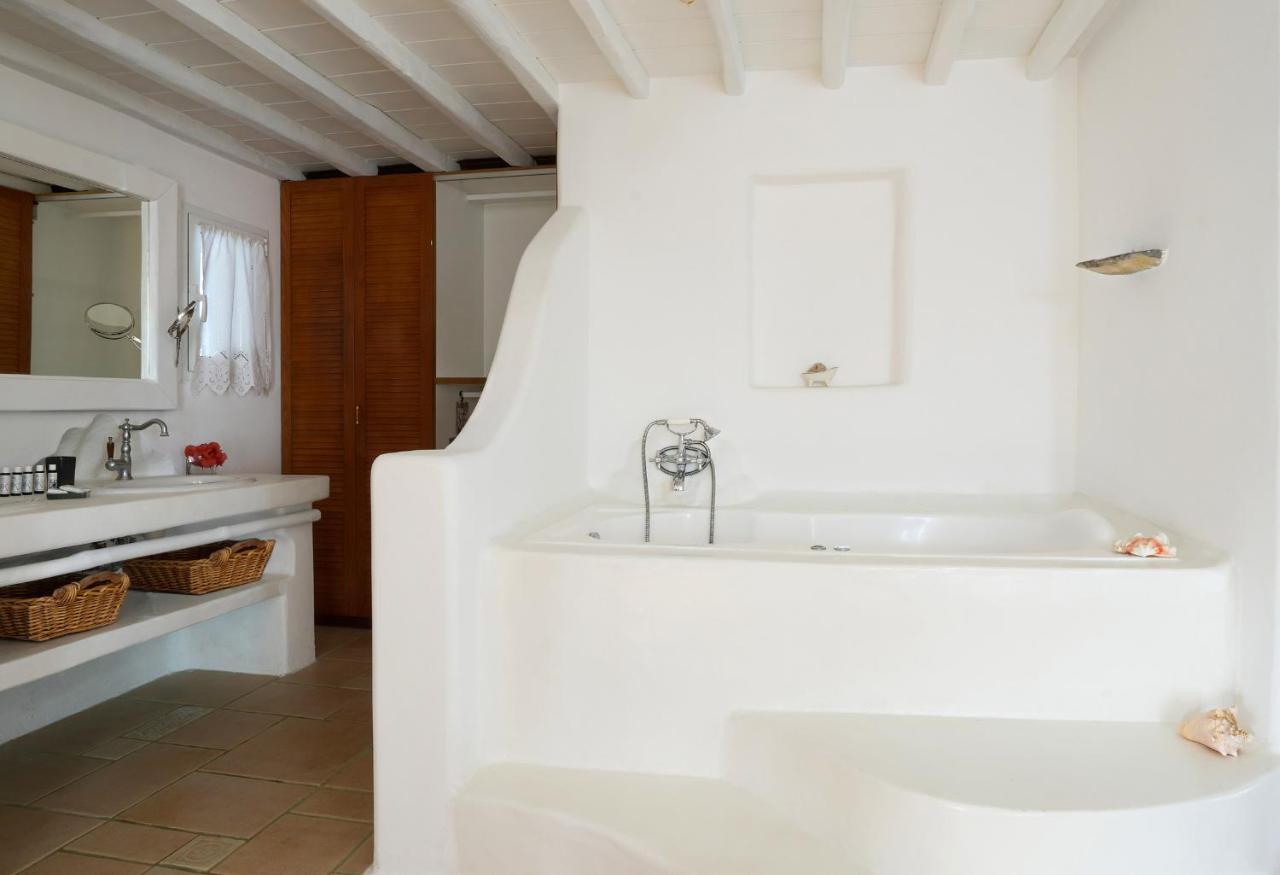 Cliff Top 270 in Houlakia - 3