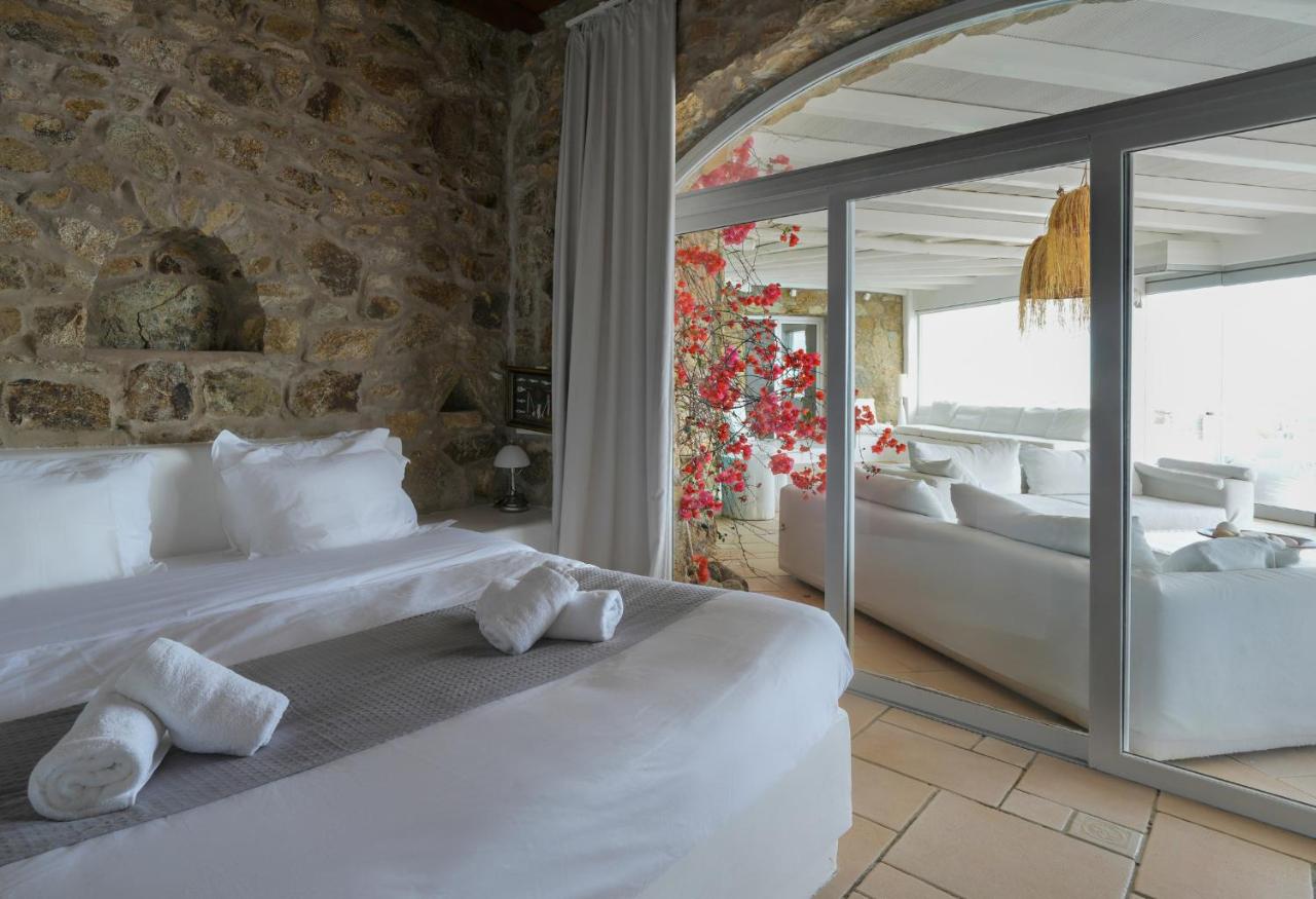 Cliff Top 270 in Houlakia - 2