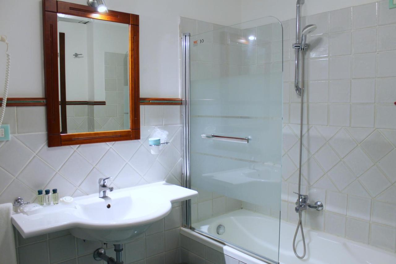 Hotel Pisacane photo