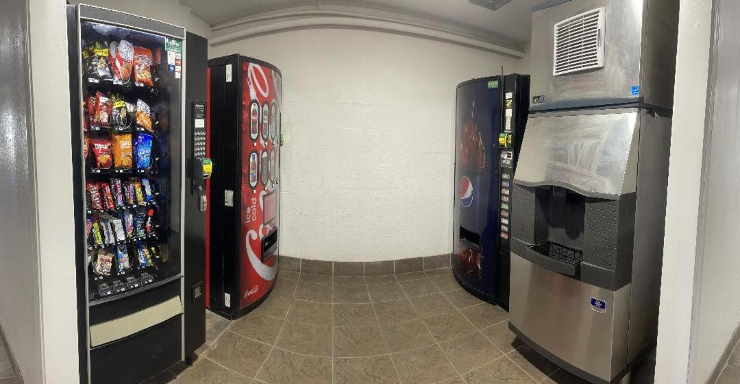 Regal 8 Inn — photo 20