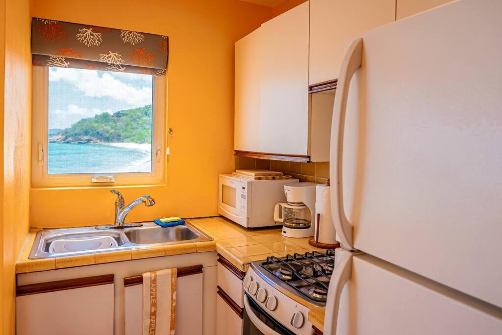 Condo By The Sea - 3