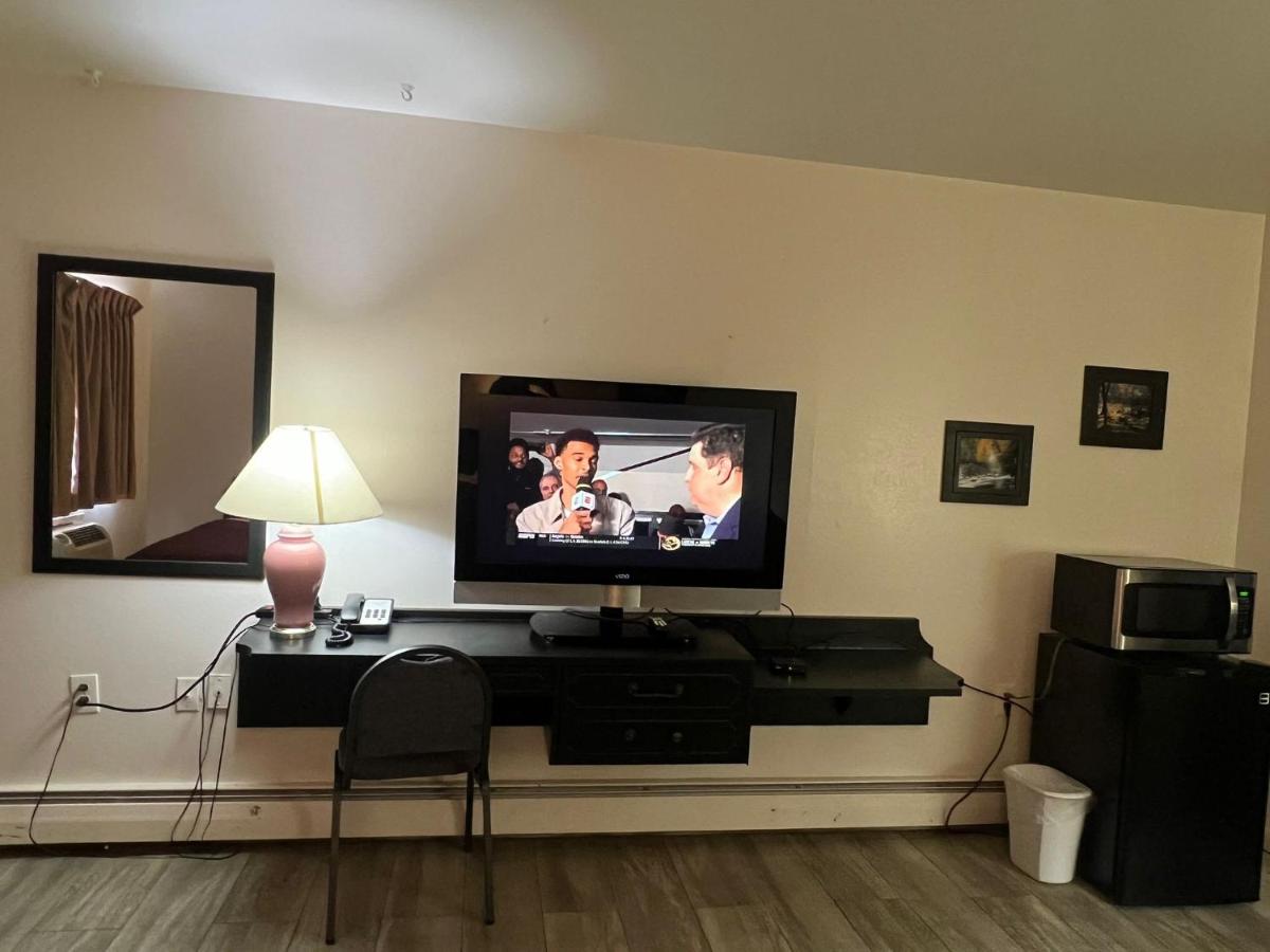 Deluxe Motel — photo 8