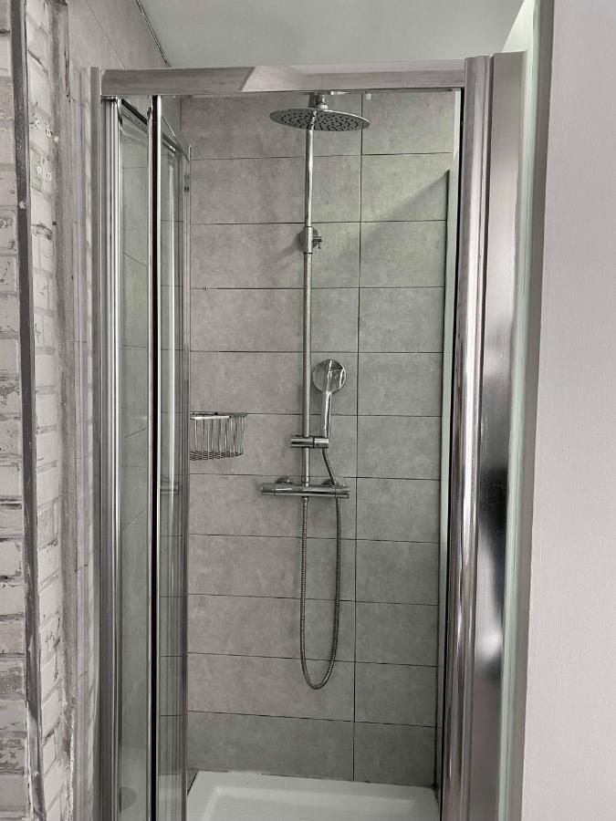 Charming 1BR just off Main Street prime location