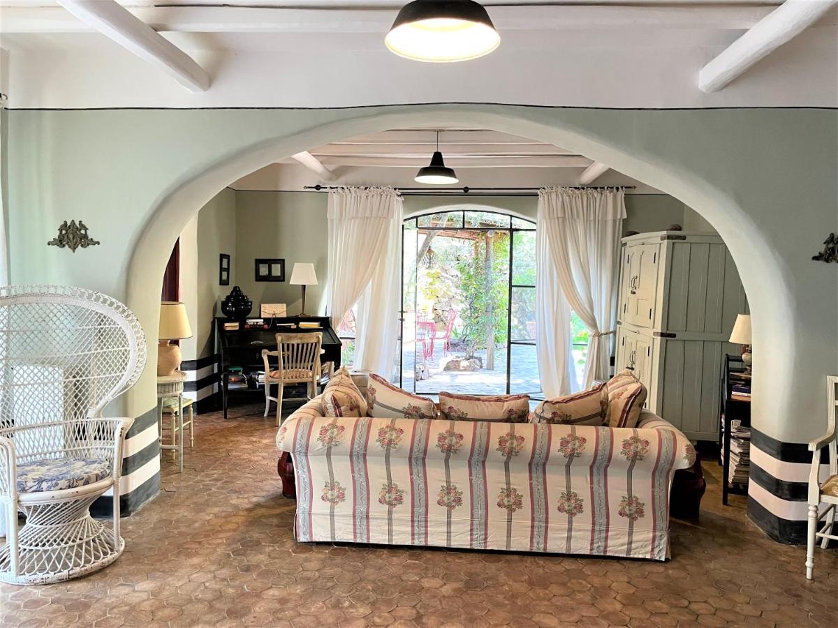 Villa La Vigna - Nella baia di Pollara, incantevole con piscina photo