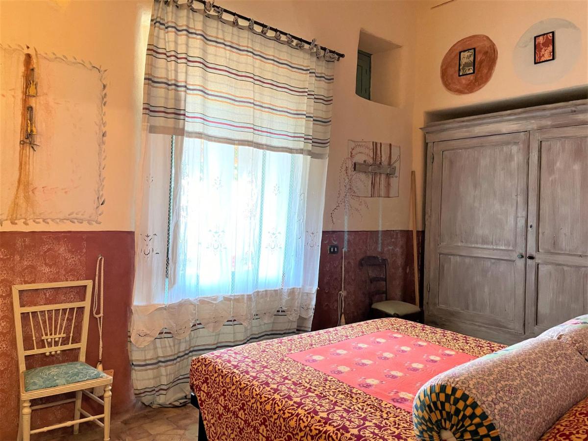 Villa La Vigna - Nella baia di Pollara, incantevole con piscina photo
