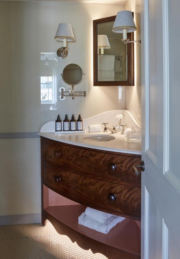 Henrys Townhouse Marylebone, London - 3