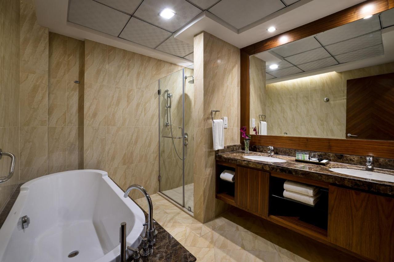 La Suite Dubai Hotel & Apartments photo