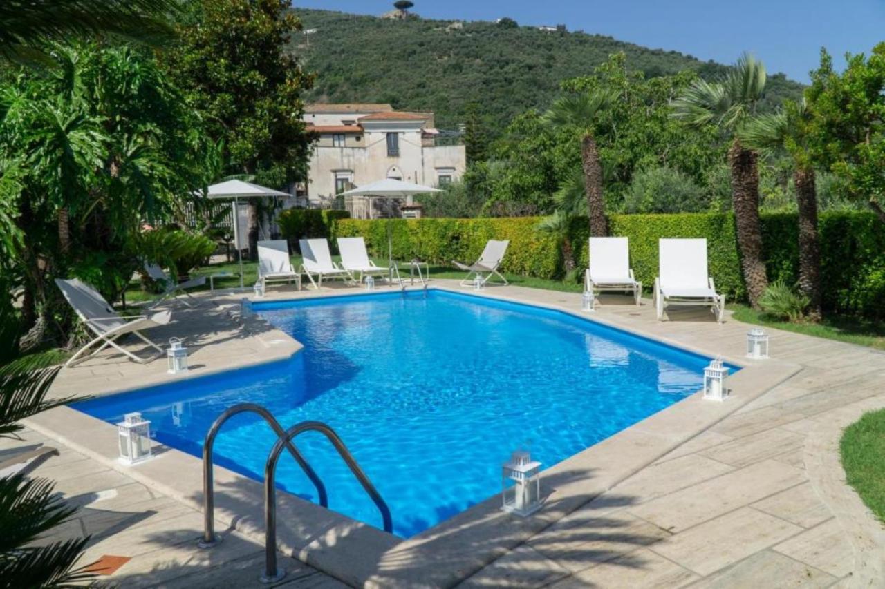 Amore Rentals - Villa Romeo photo