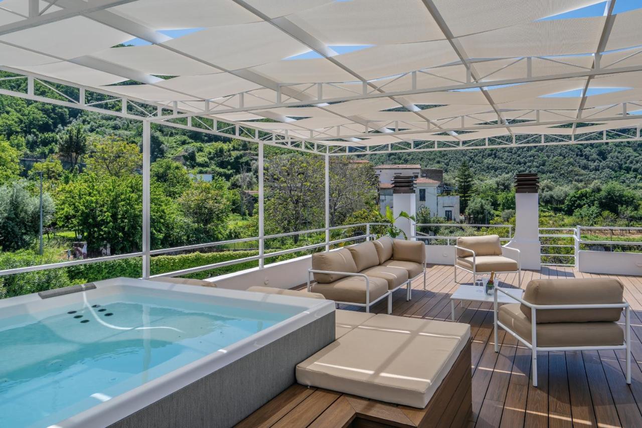 Amore Rentals - Villa Romeo photo