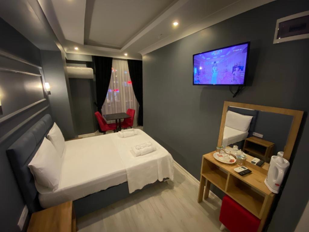 Superior King Suite