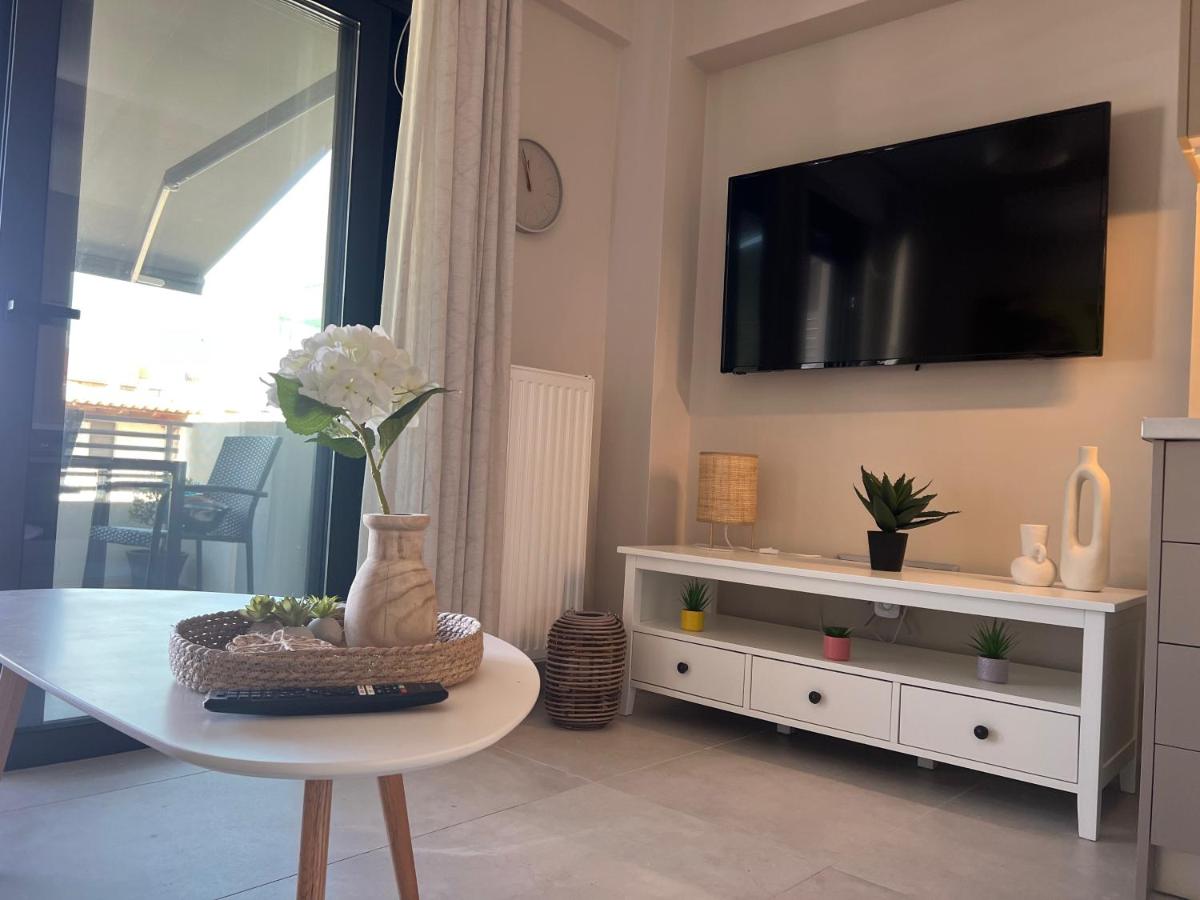 Elia's Apartment - 3