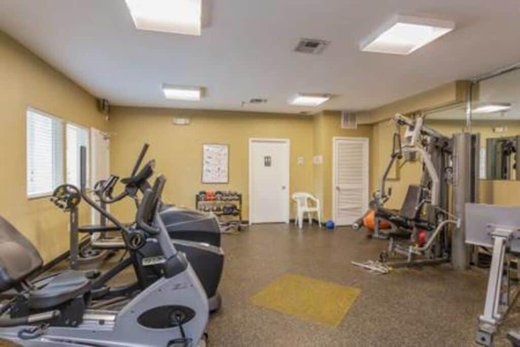 Captain's Quarters Riverfront #3 - 4