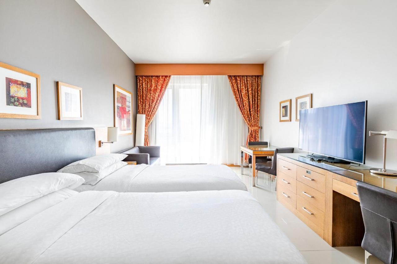 Four Points by Sheraton Bur Dubai photo