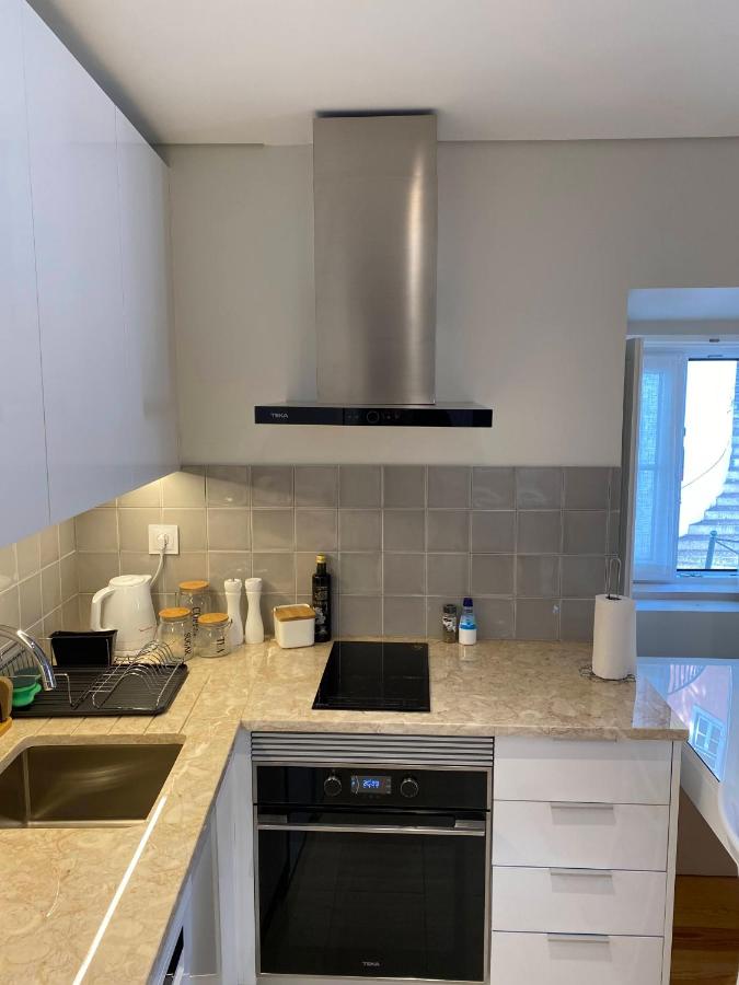 Discover Lisbons History - Stylish apartment in Alfama - 2