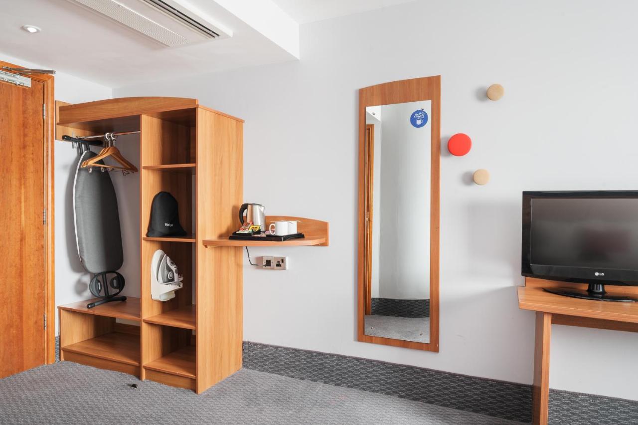 Standard Room with Free Hot Breakfast