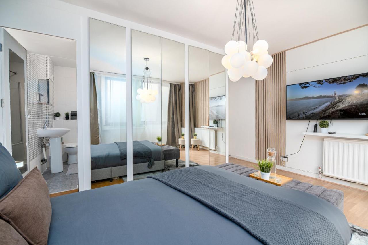 Charming GEM II 2BD 2BA Retreat - 2