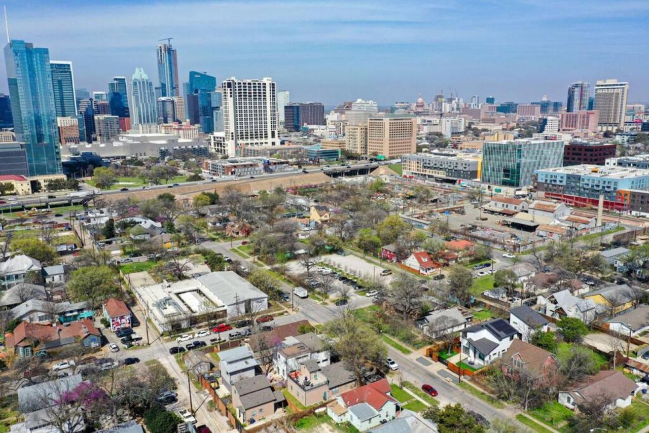 Grand Oasis At E Austin With Pool - 5