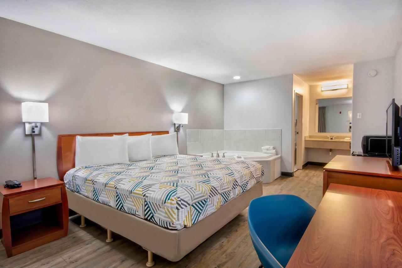 The Guest Room — photo 19