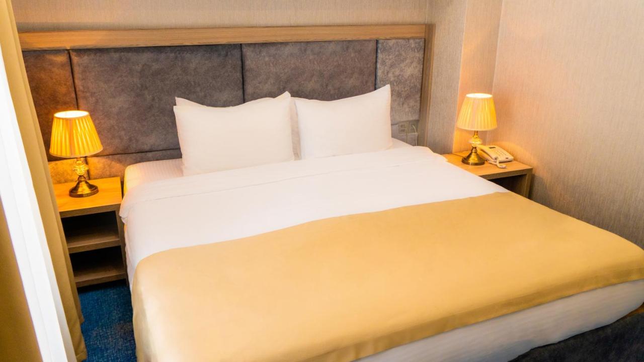 Grand Midway Hotel photo