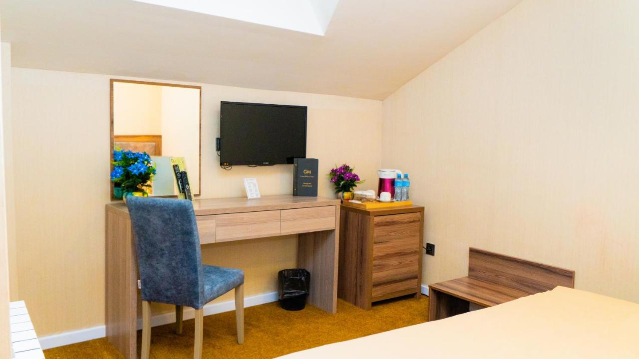 Grand Midway Hotel photo