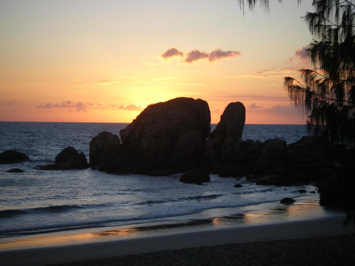 Beach: Horseshoe Bay Resort