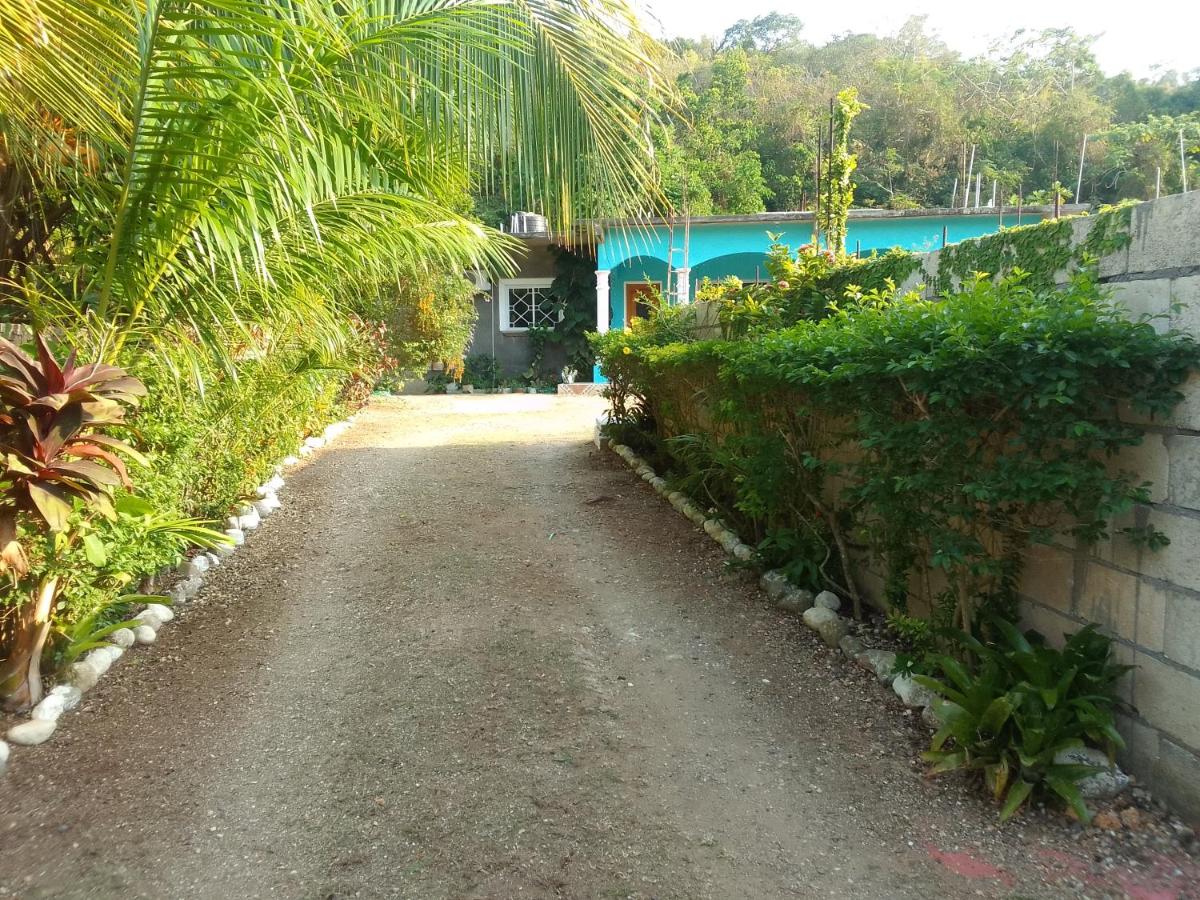 The Gibson's Palace - 4