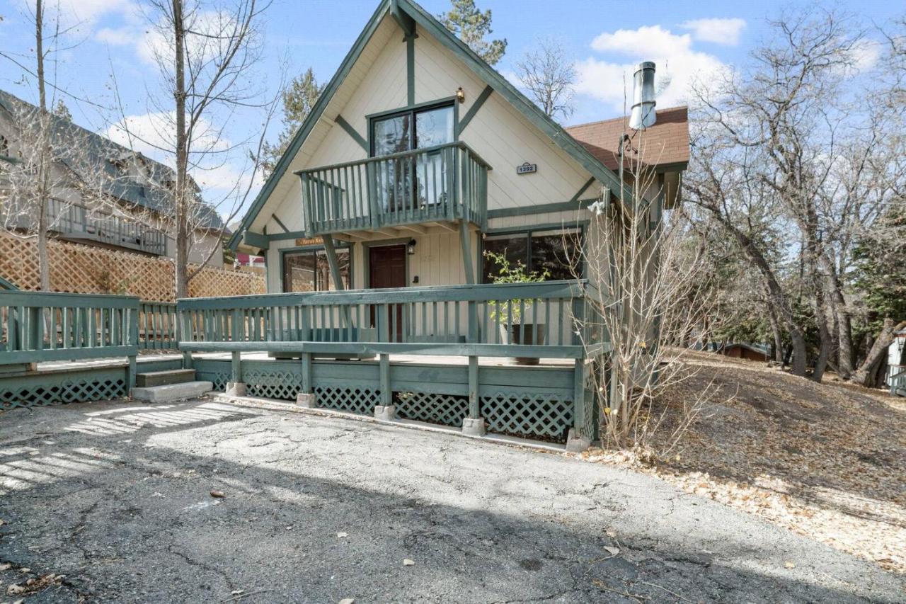 The Little Green Cabin on Kern — photo 1