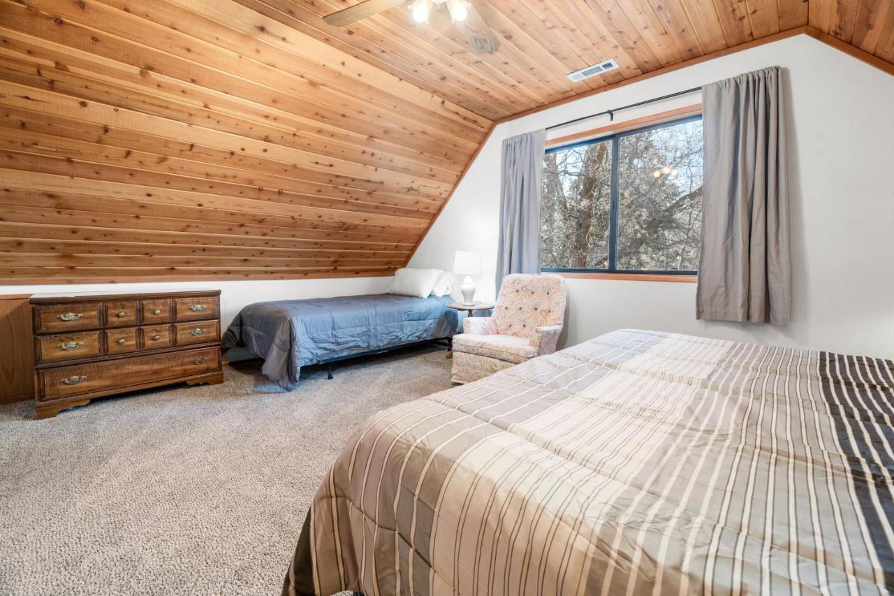 The Little Green Cabin on Kern — photo 15