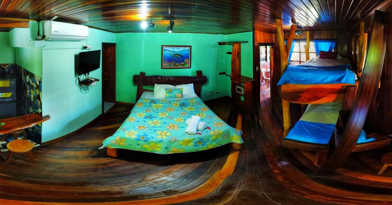 Hotel La Isla Inn photo