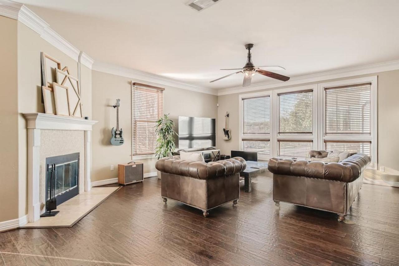 Warm Suburban 3BR Townhome near DT - 5