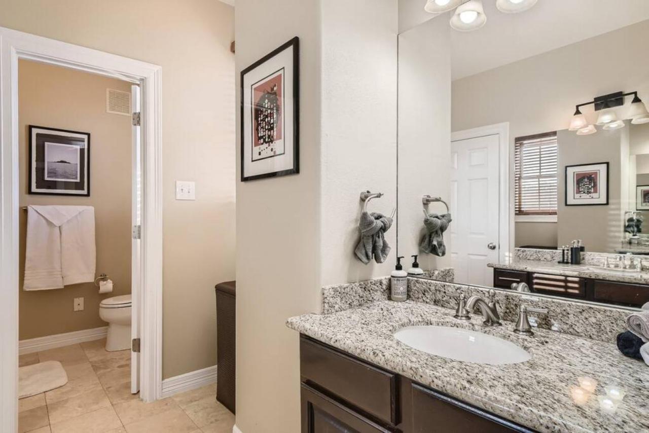 Warm Suburban 3BR Townhome near DT - 3