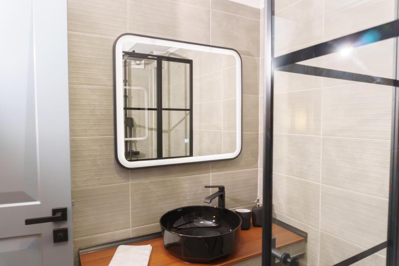 Sani Deluxe Suites Home- Monastiraki Square - Brand New Home - 5