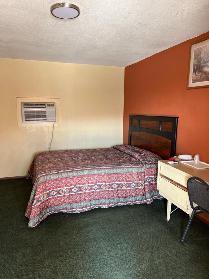Economy Inn Odessa — photo 2