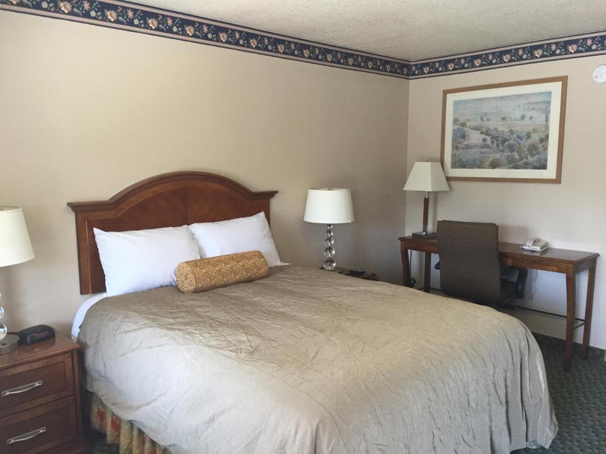 Budget Inn of Lodi — photo 12