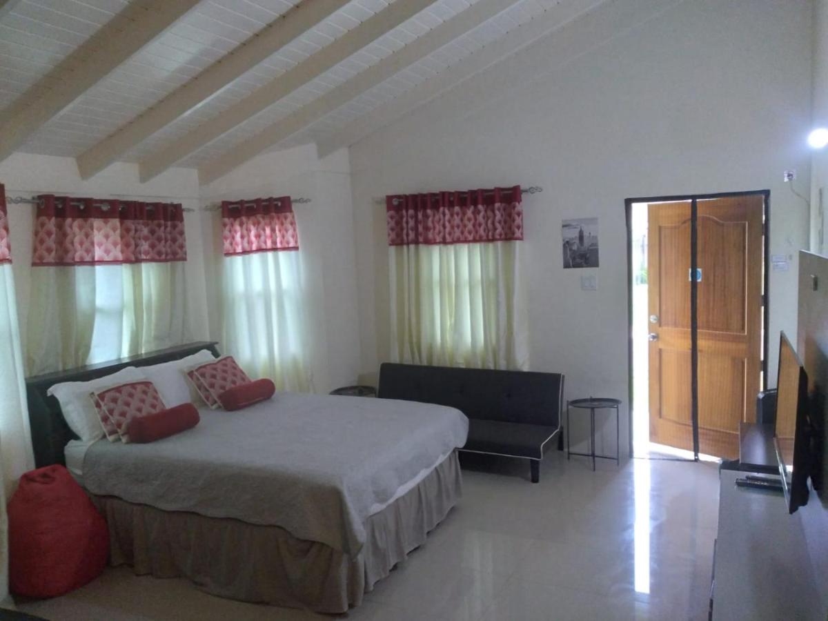 J Ochi ApartHotel - 4