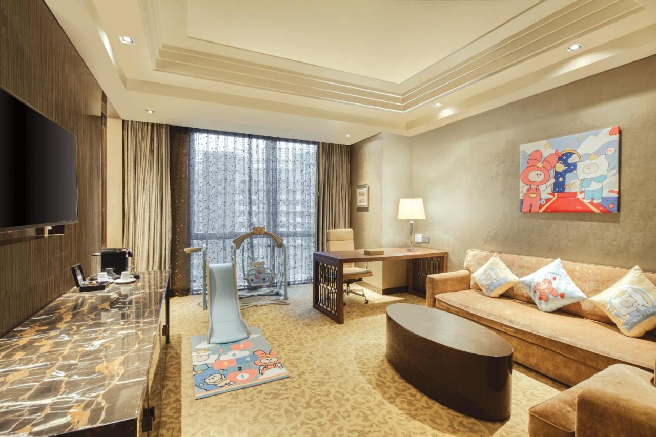 Crowne Plaza Beijing Chaoyang U-Town, an IHG Hotel photo