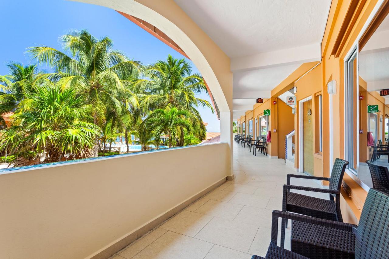 SunBreeze Hotel photo