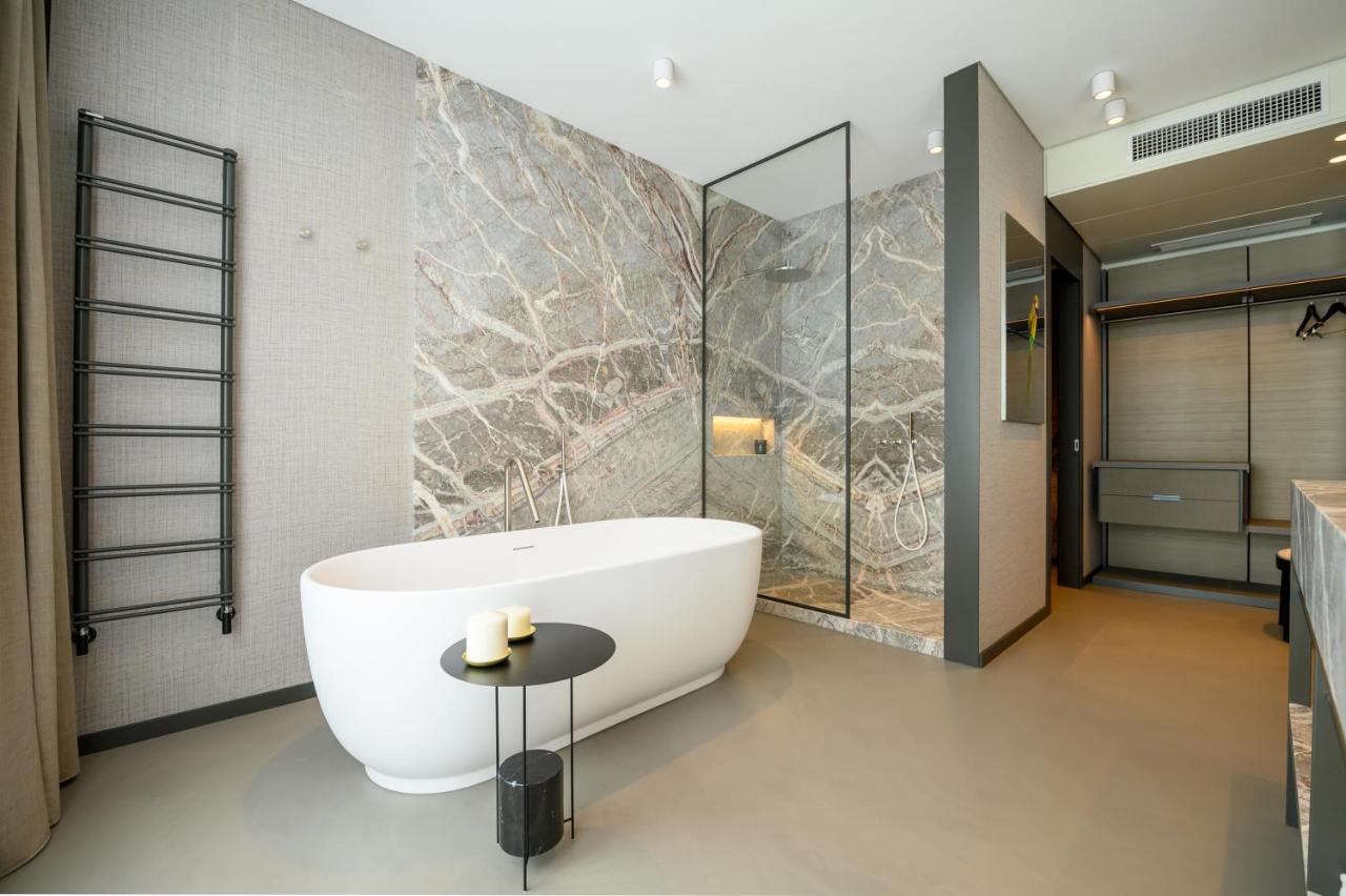 DUPARC Contemporary Suites photo