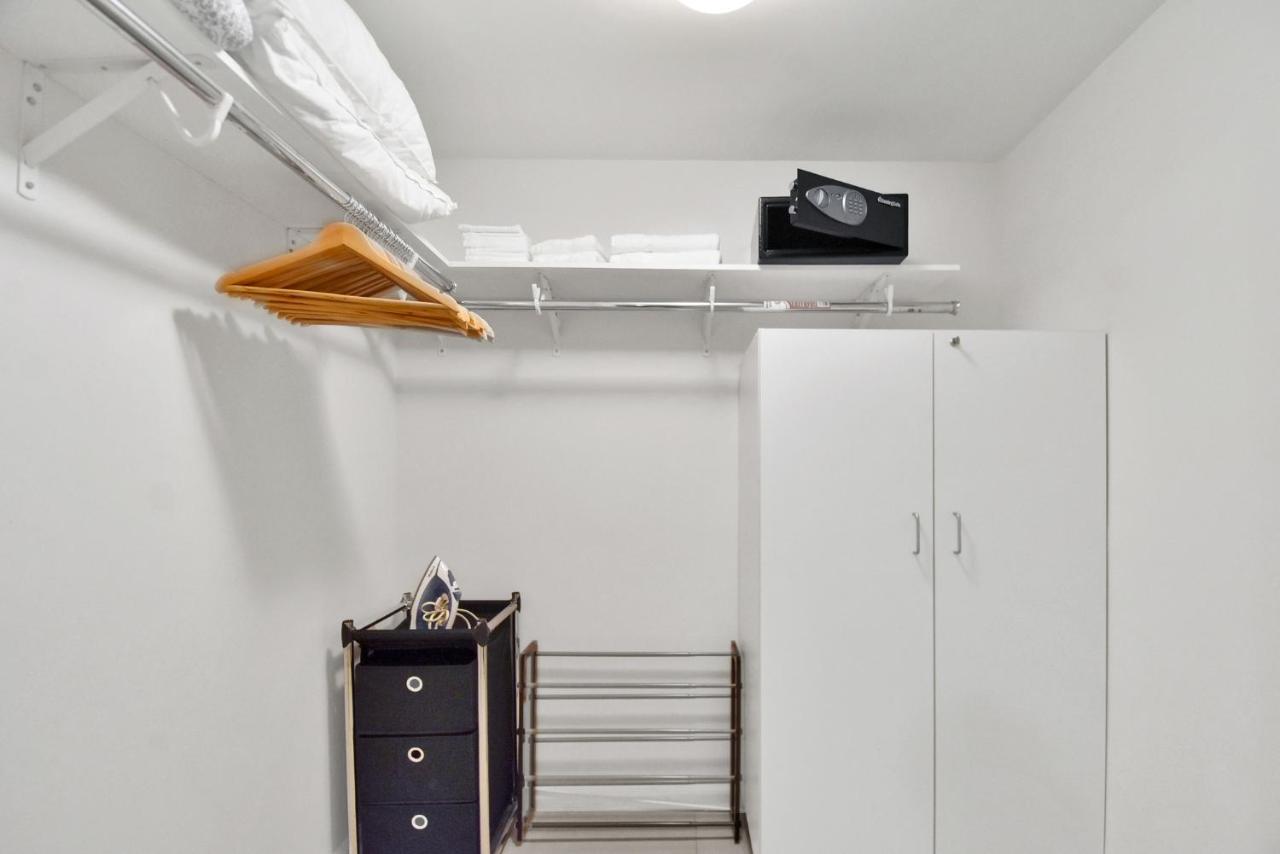 Water front Icon Brickell, W Hotel building - 5