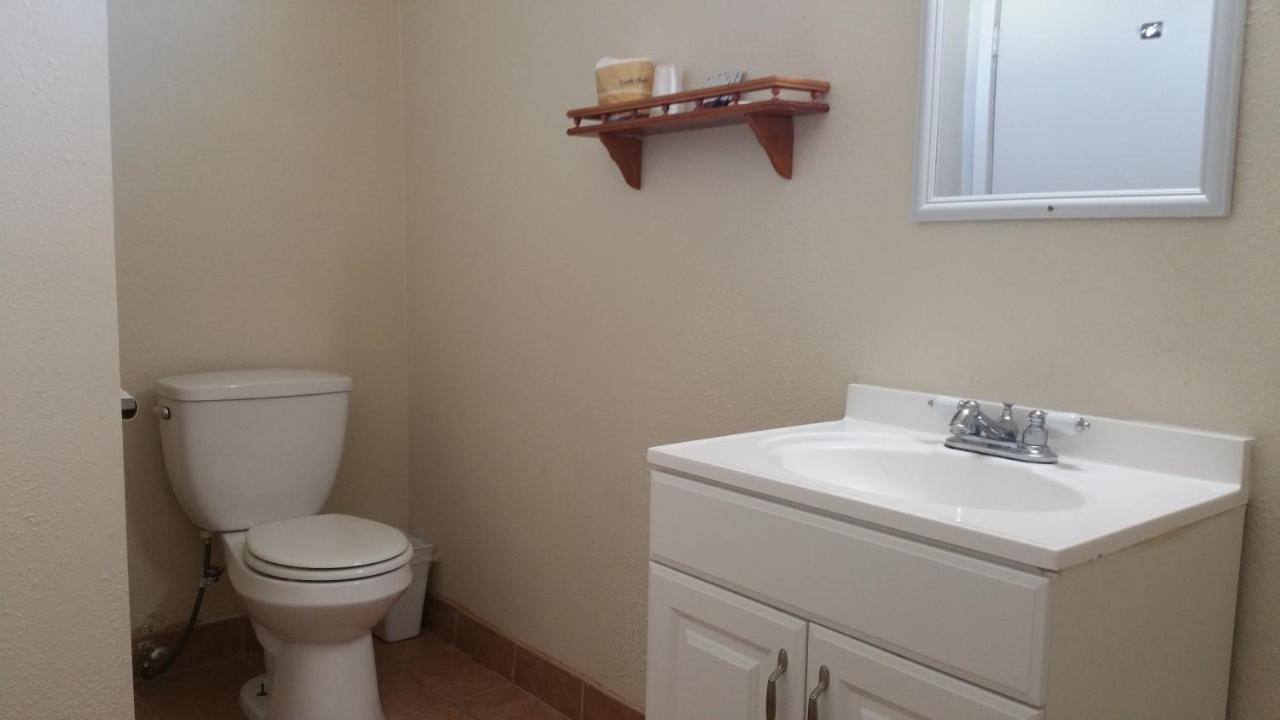Budget Inn of Mojave — photo 9