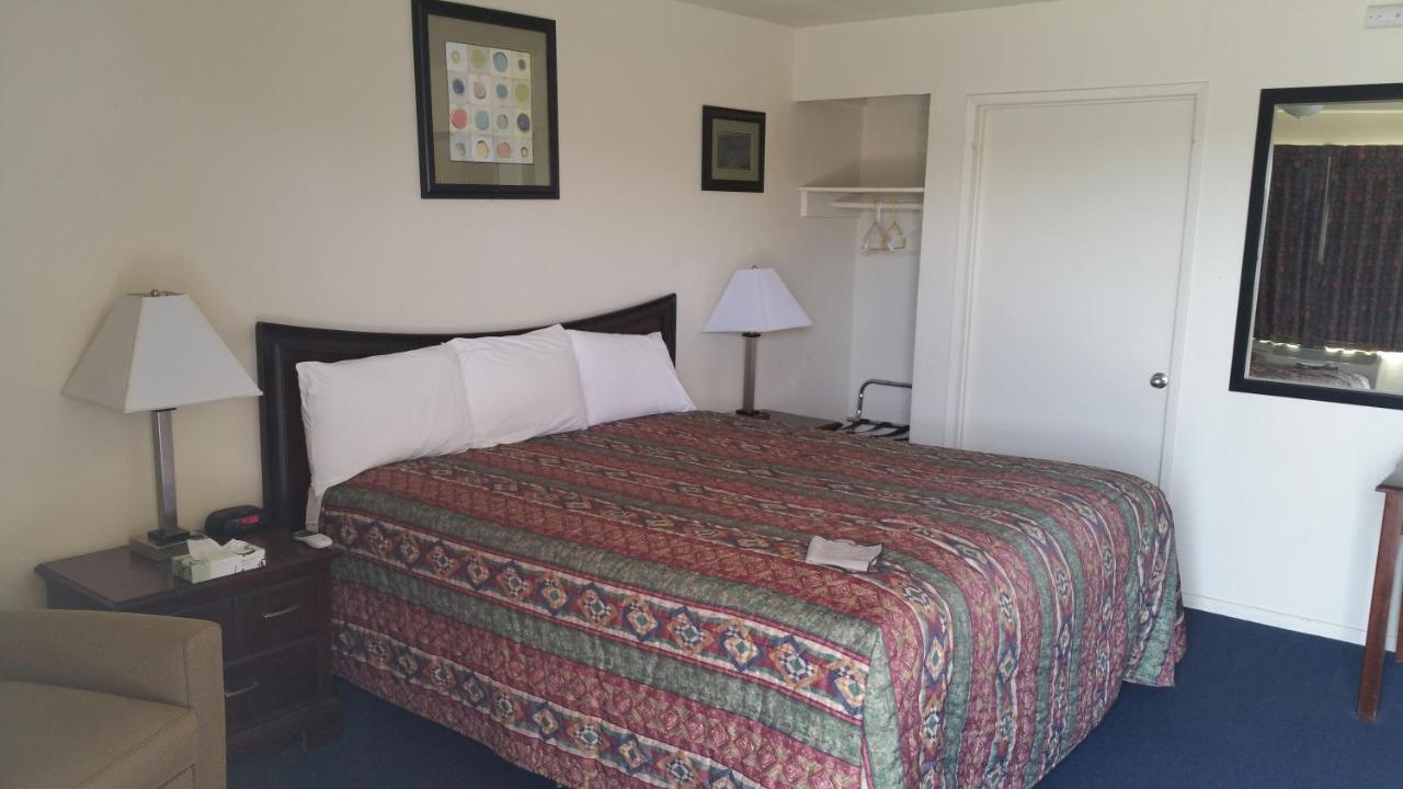 Budget Inn of Mojave — photo 4